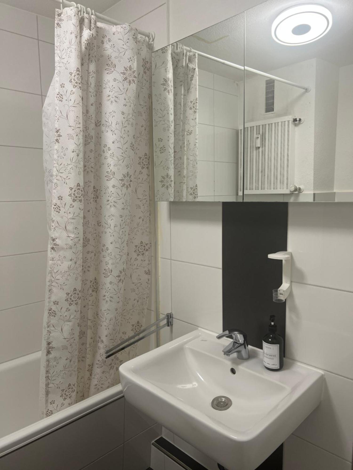 Tmj Apartment 1 デュッセルドルフ エクステリア 写真